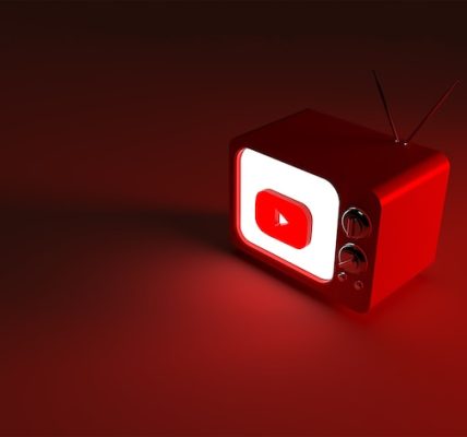 Heartbeat Symphony: Composing the Music of YouTube