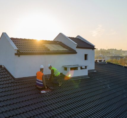 Overhead Excellence: Hiring the Right Roof Installation Contractor