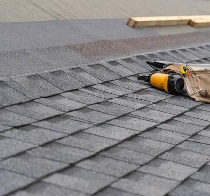 How to Handle Roofing Replacement in Tucson’s Extreme Weather